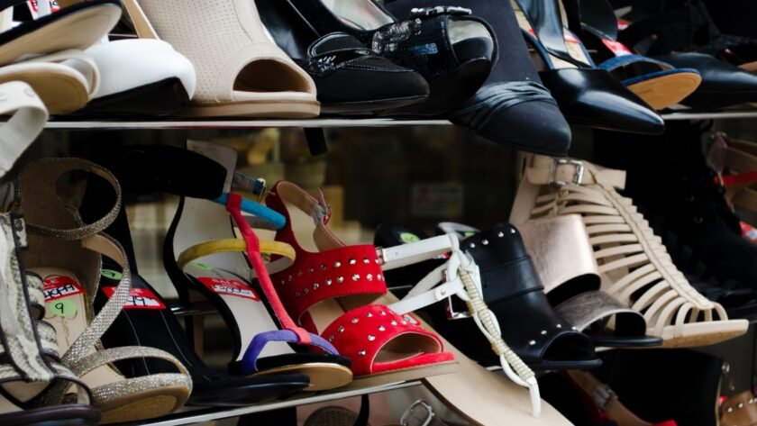 Shoe rack as per Vastu